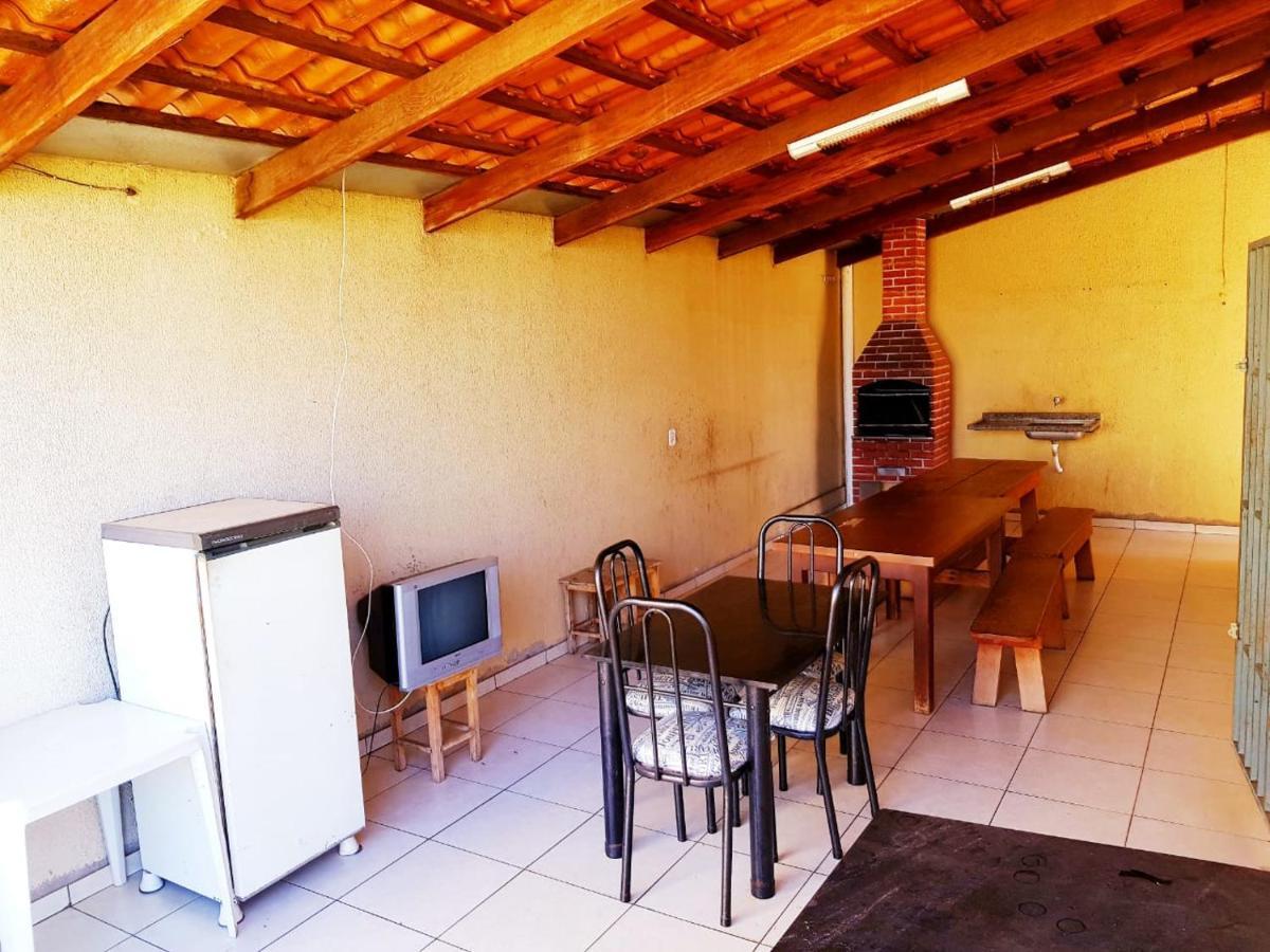 Otima Casa Caldas Novas 2 Km Do Centro Para Ate 14 Pesssoas Com Piscina Aquecida, Churrrasqueira, Wifi Εξωτερικό φωτογραφία