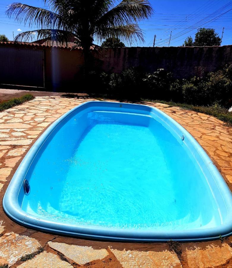 Otima Casa Caldas Novas 2 Km Do Centro Para Ate 14 Pesssoas Com Piscina Aquecida, Churrrasqueira, Wifi Εξωτερικό φωτογραφία